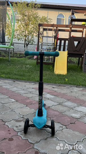 Самокат б/у 3х колесный детский Alfa