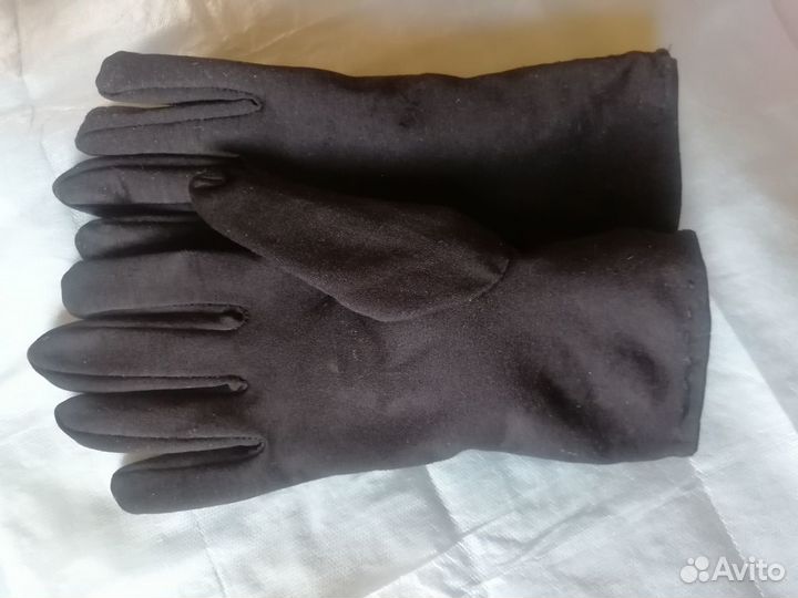 Перчатки женские на небольшую руку