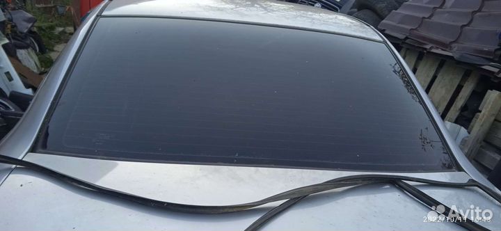 Уплотнитель заднего стекла Opel Vectra b седан