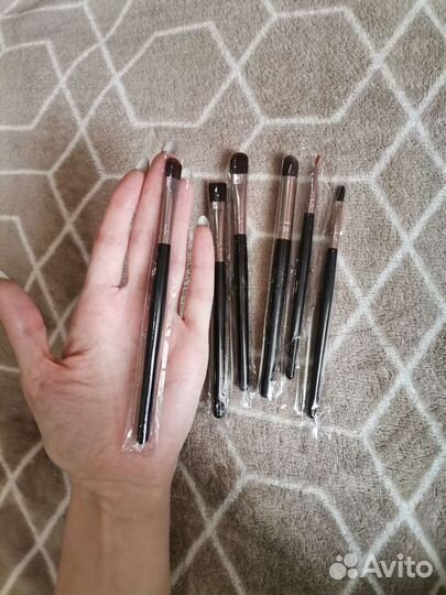 Кисти для макияжа новые