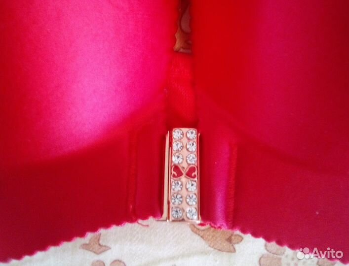 Бюстгалтер новый