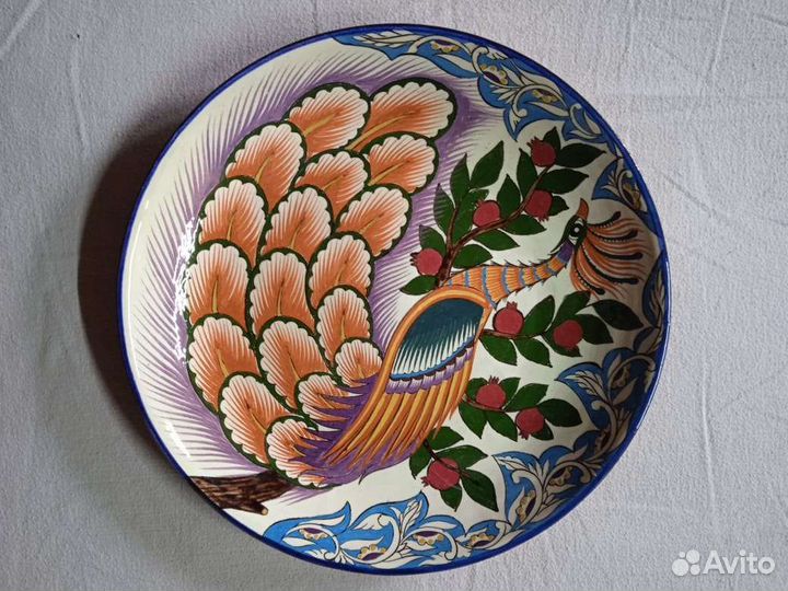 Узбекская посуда: ляганы, чайники, пиалы