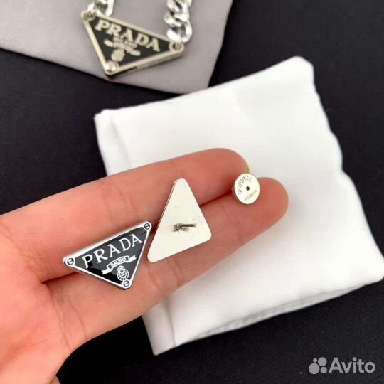 Крутые гвоздики prada (фирменная коробка) lux