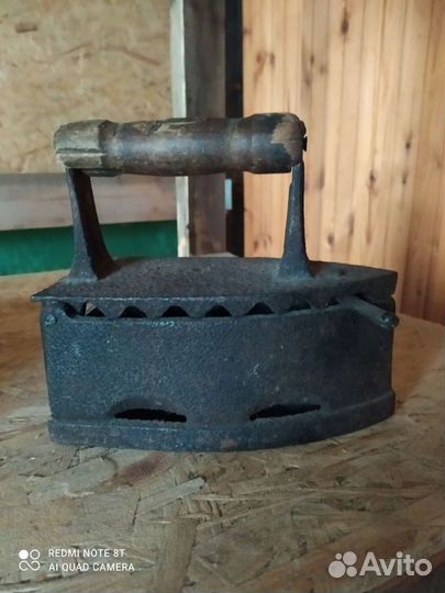 Утюг старинный