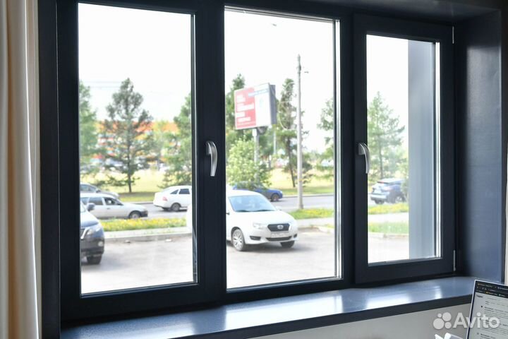 Пластиковые окна на заказ (трехстворчатые)