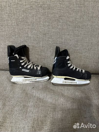 Коньки хоккейные Bauer детские