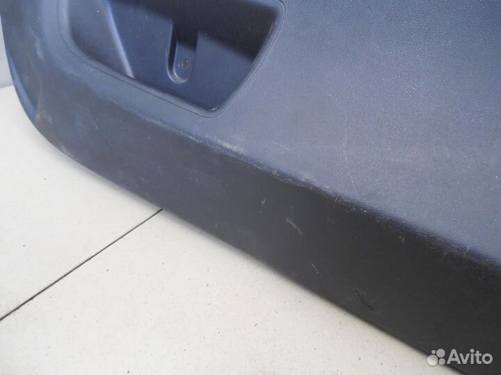 Обшивка двери багажника C4 II 2011