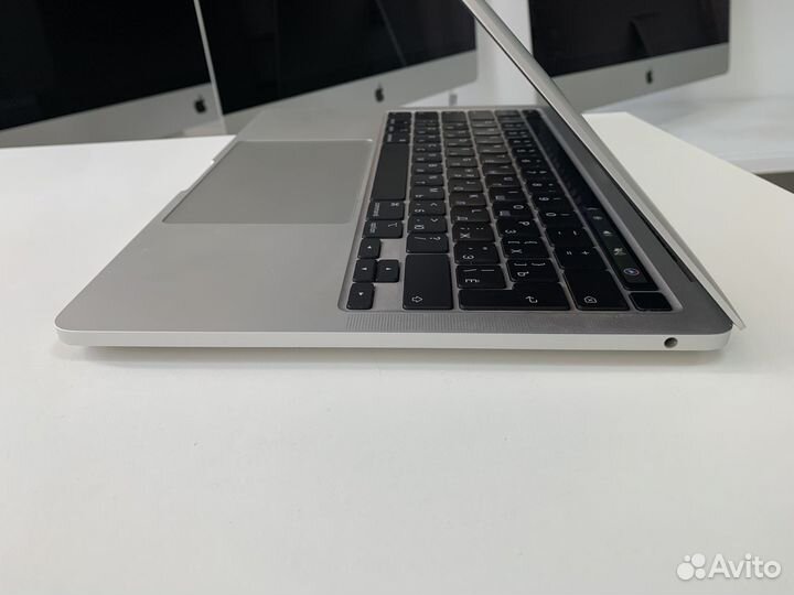 MacBook Pro 13 2020 i5 1.4 8 Ram 500 SSD (П-943)