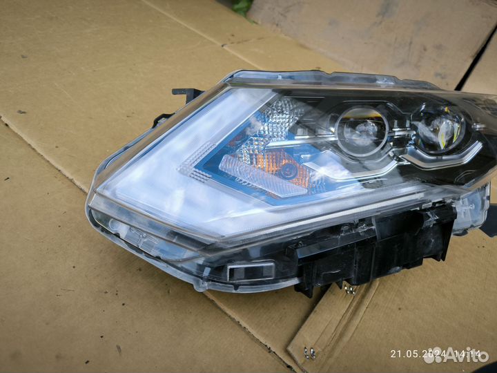 Nissan x trail t32 LED фара левая на запчасти