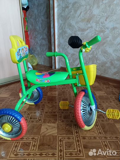 Трехколесный велосипед для детей
