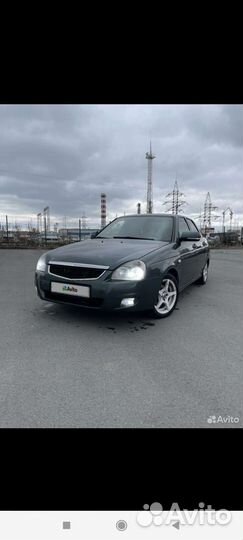 LADA Priora 1.6 МТ, 2010, 200 000 км