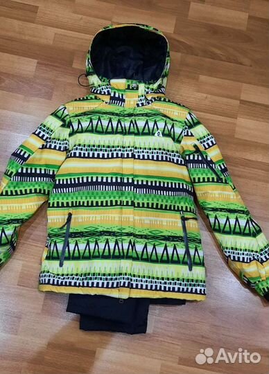 Горнолыжная куртка