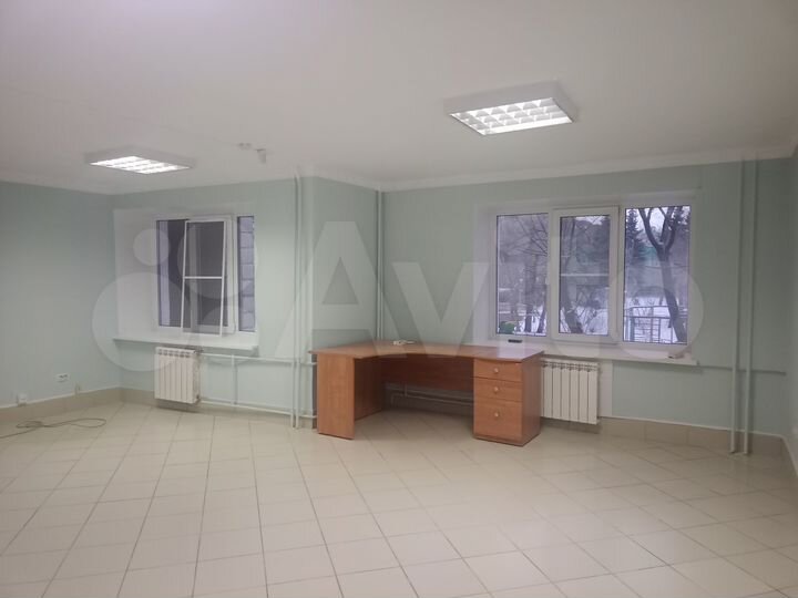 Офисы 13.5, 42.7 м²