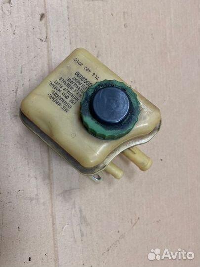 Бачок гидроусилителя руля Volkswagen Touareg 7L