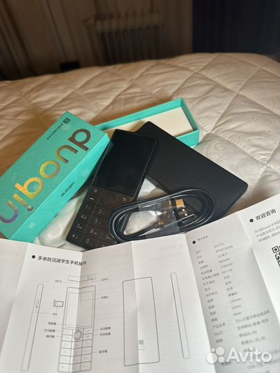 Телефон QIN F22