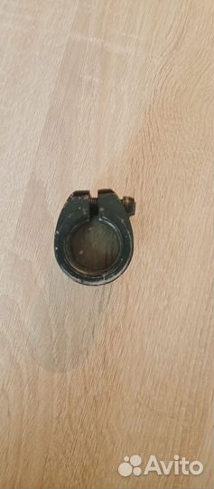 Зажим для трюкового самоката