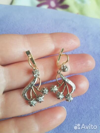 Серьги 750пр с бриллиантами