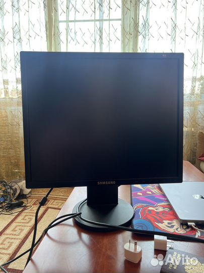 Монитор Samsung 19 дюймов