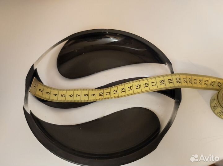 Черная тарелка толстое стекло