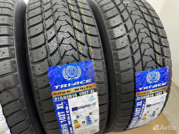 Tri Ace Snow White II 215/65 R16 102T