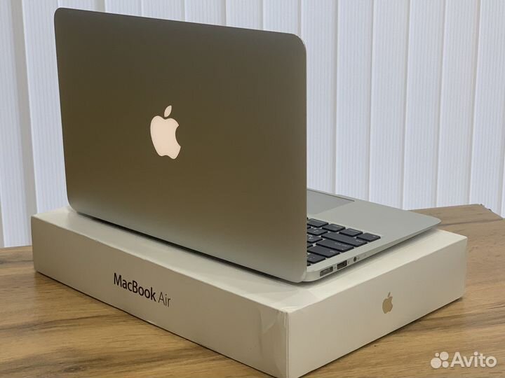 MacBook