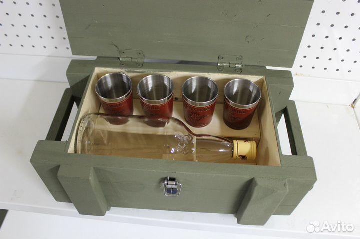 Ящики, пеналы, боксы, футляры для подарков