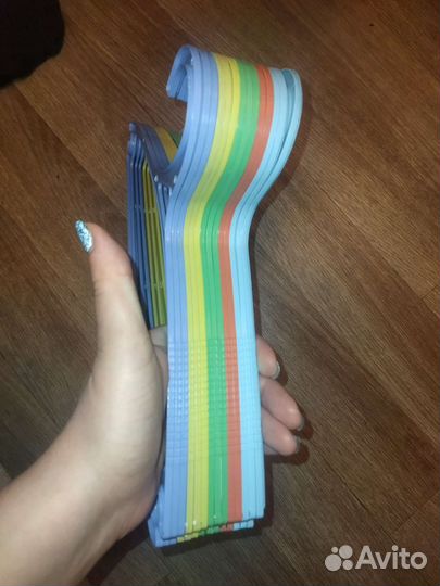 Вешалки плечики детские подростковые