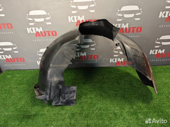 Подкрылок Локер передний правый Ford Focus 2