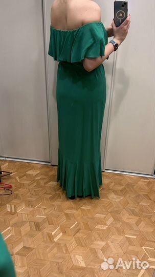 Вечернее платье с открытыми плечами M - L