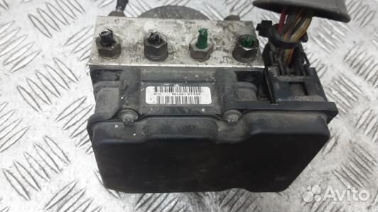 Блок ABS renault clio 3 (2BL08KW01)