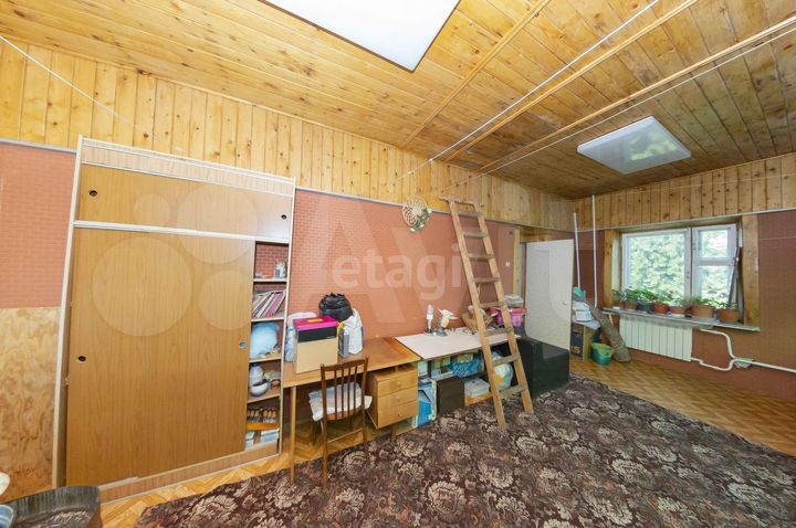 Дом 155,7 м² на участке 9 сот.