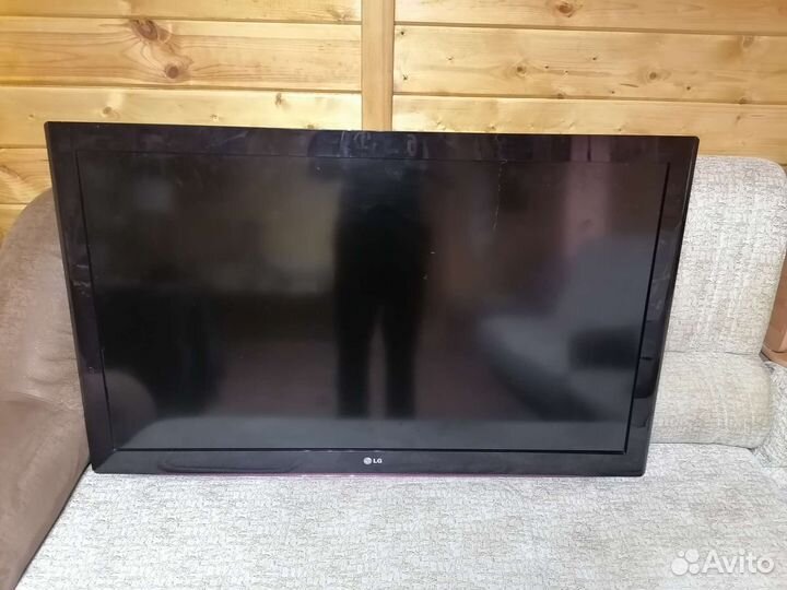 Телевизор LG на запчасти
