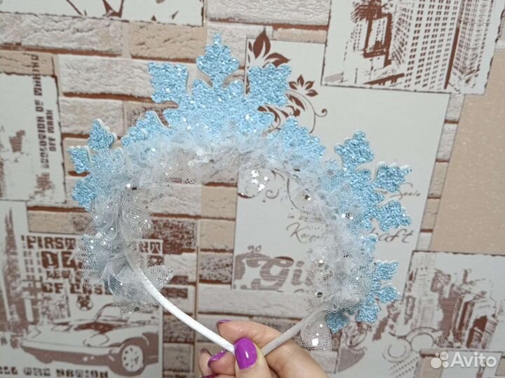 Ободок со снежинками