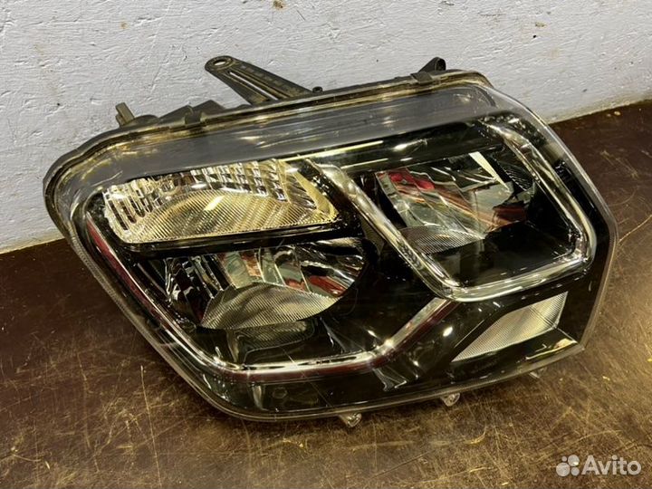 Фара правая Renault Duster 2015-2020