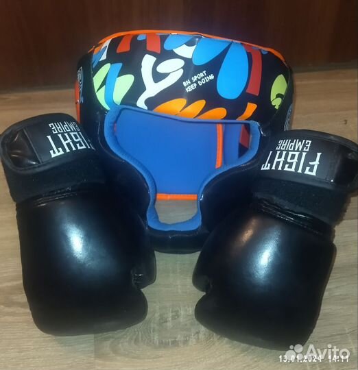 Боксерские перчатки детские 4 oz + шлем