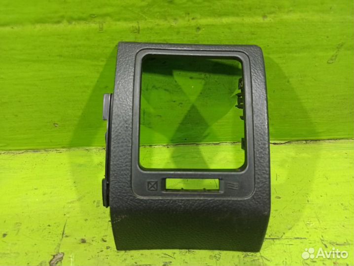 Накладка торпедо декоративная передняя левая