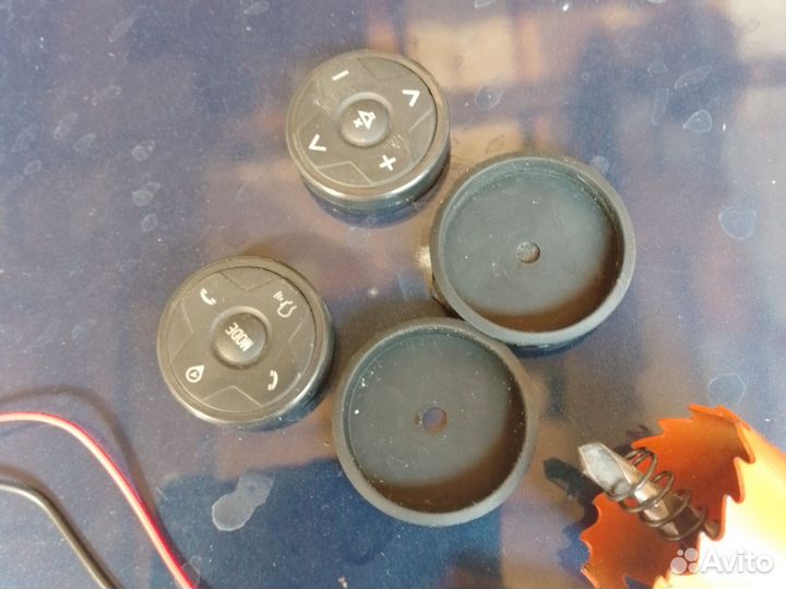 Кнопки на руль унениверсальные