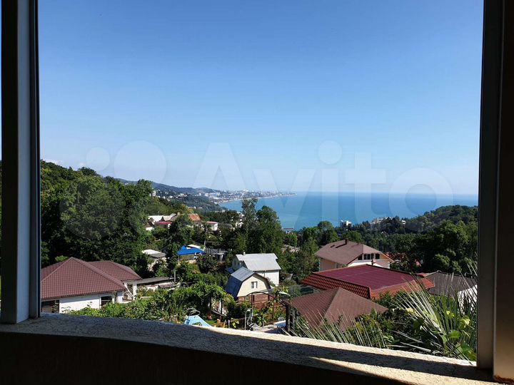 Дом 160 м² на участке 4 сот.