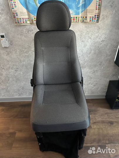 Игровой руль logitech g27