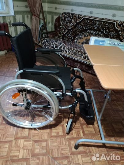 Инвалидная коляска