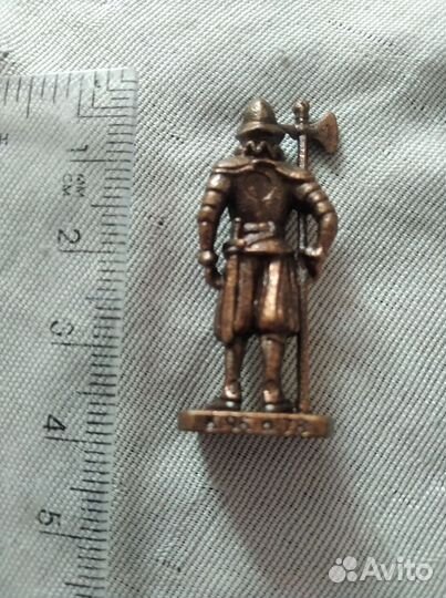 Фигурка металлическая Швейцарского солдатика