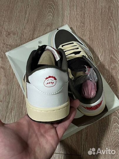 Travis Scott Nike Air Jordan 1 Low Reverse Mocha