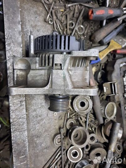 Генератор Audi, Volkswagen Mersedes