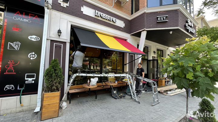 Витринная маркиза 2,4х0,8м