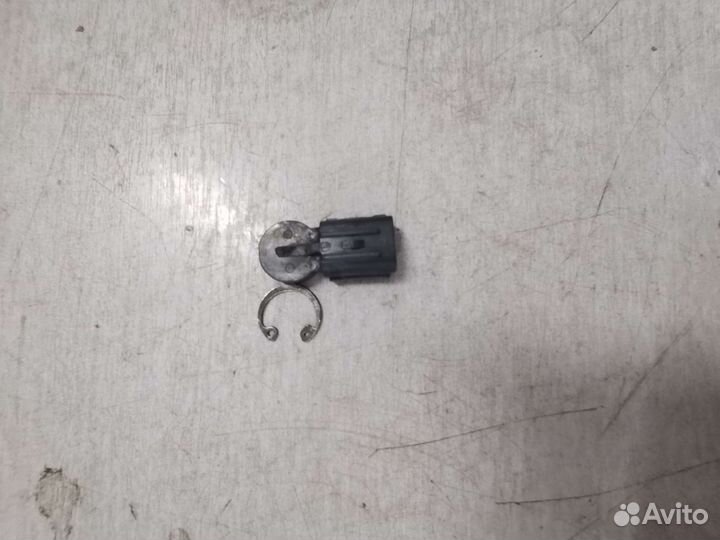 Датчик потока хладогента фреона toyota Lexus