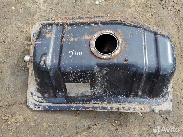 89101-54g01. Объем топливного бака сузуки джимни. Jimny указатель топлива бак. Как снять бензобак на сузуки джимни. Сузуки джимни объем бака.