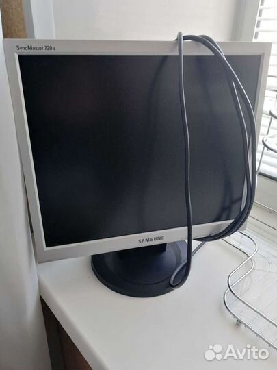 Монитор Samsung 17