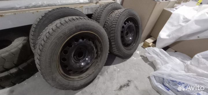 Nokian Tyres Hakkapeliitta C3 205/60 R16