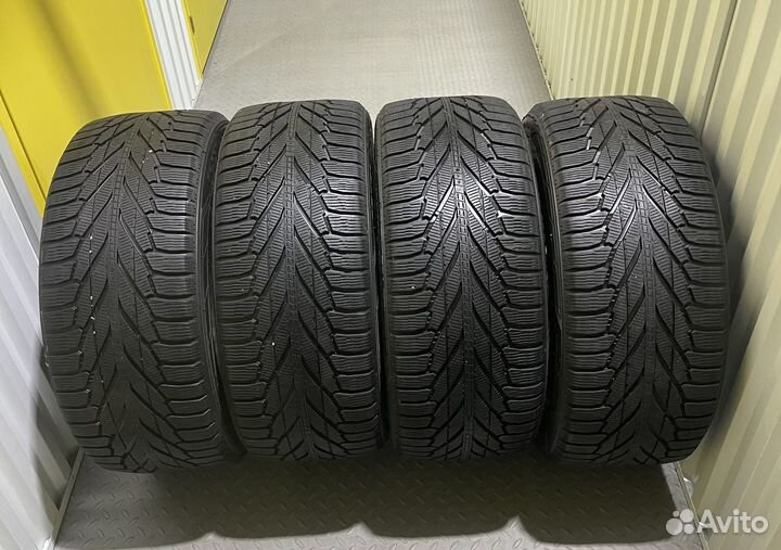 Nokian Tyres Hakkapeliitta R2 SUV 275/45 R20 110R