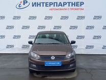 Volkswagen Polo 1.6 MT, 2015, 250 867 км, с пробегом, цена 811 000 руб.